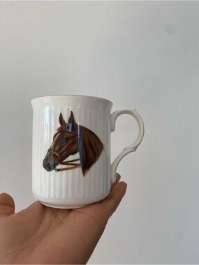 Collectible Vintage Sadler horse illustration mug